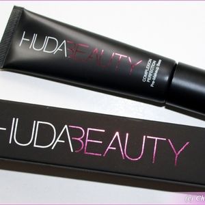 Huda beauty complexion perfection pre-makeup base